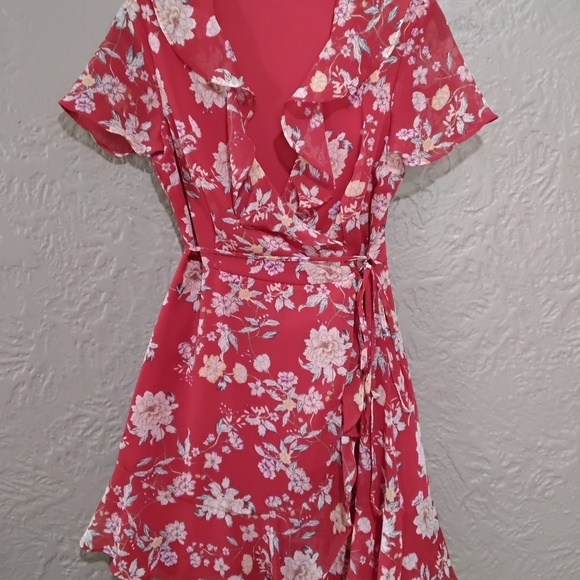Lush Wome's Red Floral Dress Size Xs - Picture 3 of 8